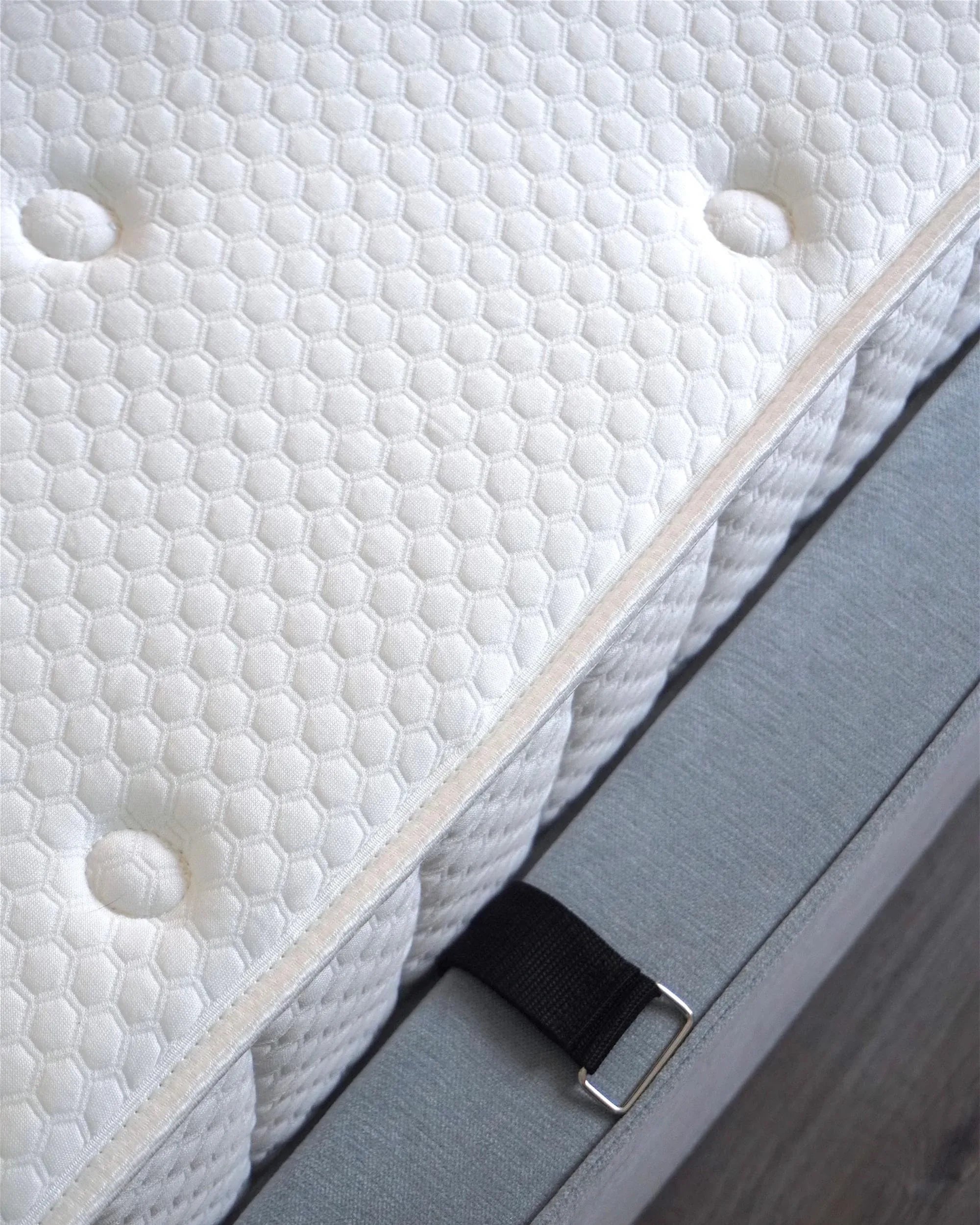 Matelas à ressorts ensachés H3/4 H2/3 160x200 cm